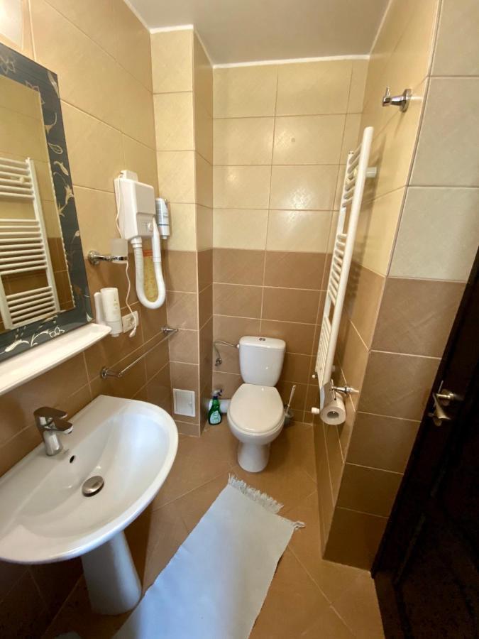Pensiune Muntii Aninei Anina Exteriör bild